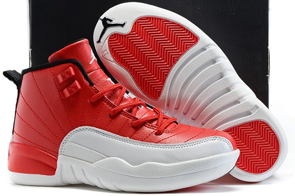 Kids Jordan 12-015